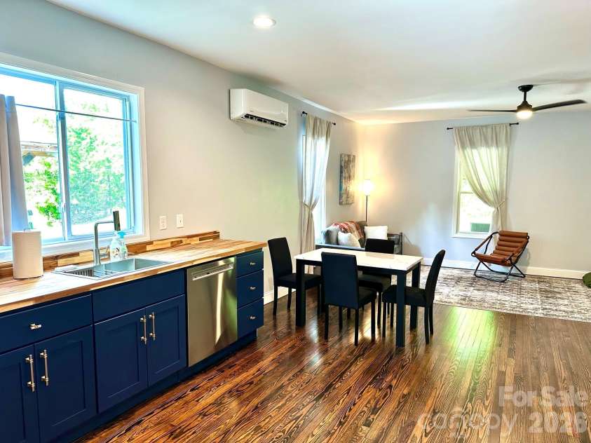 11 Martel Lane, Asheville, NC 28804.  MLS# CAR4304470, YatesRealty ID 8611. Open Floor plan