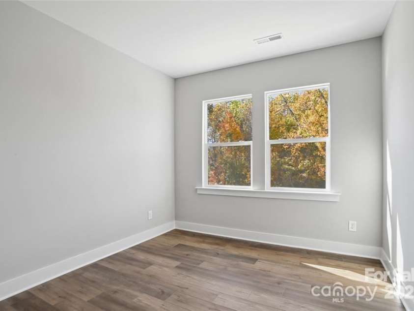 143 Carriage Club Drive, Mooresville, NC 28117.  MLS# CAR4222115, YatesRealty ID 8614. Bedroom