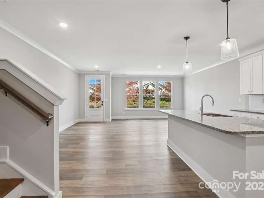 143 Carriage Club Drive, Mooresville, NC 28117.  MLS# CAR4222115, YatesRealty ID 8614. Main floor