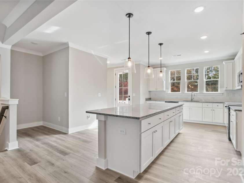 108 Glencoe Lane, Mooresville, NC 28117.  MLS# CAR4222734, YatesRealty ID 8616. Kitchen