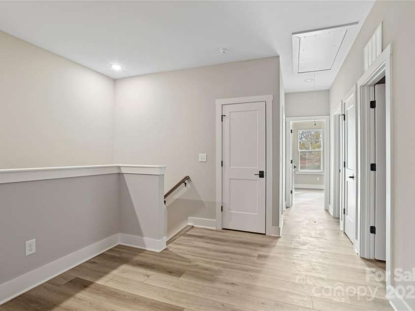 108 Glencoe Lane, Mooresville, NC 28117.  MLS# CAR4222734, YatesRealty ID 8616. Loft
