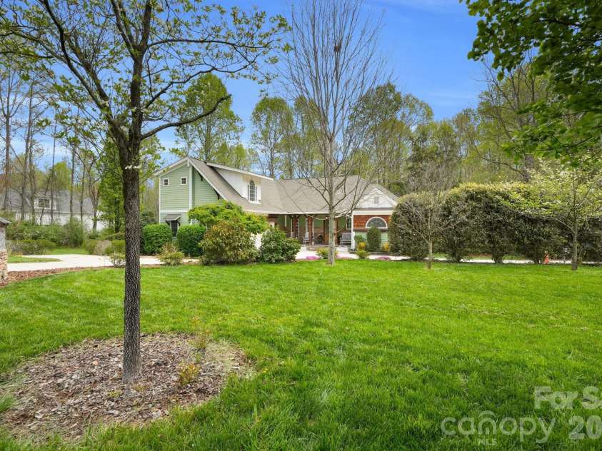 582 Harper Davis Road, Clover, SC 29710.  MLS# CAR4364034, YatesRealty ID 8616. 
