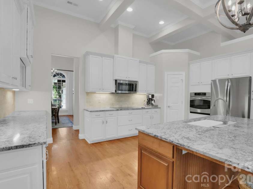 582 Harper Davis Road, Clover, SC 29710.  MLS# CAR4364034, YatesRealty ID 8616. 