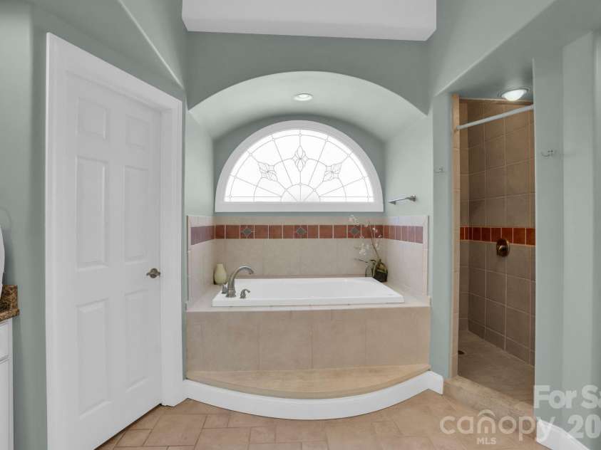 582 Harper Davis Road, Clover, SC 29710.  MLS# CAR4364034, YatesRealty ID 8616. 
