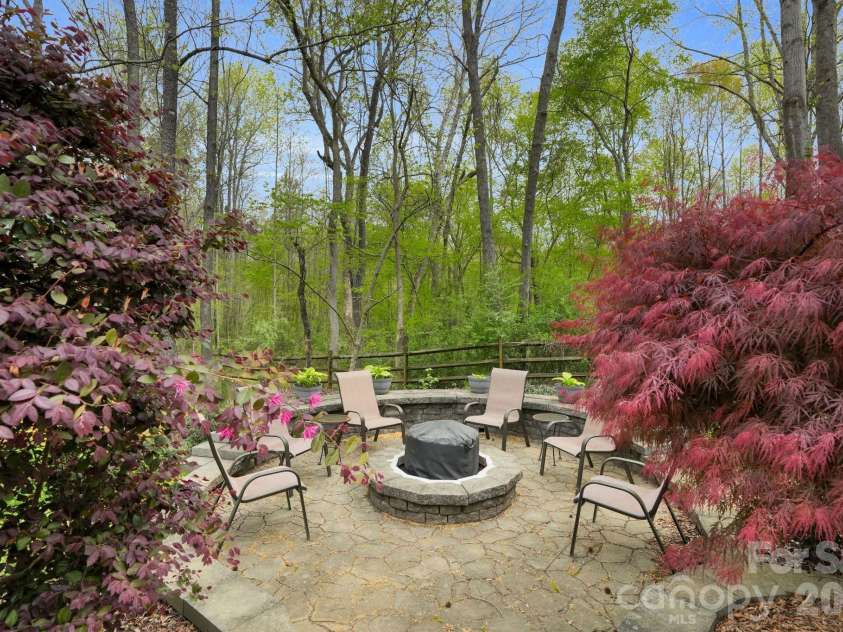 582 Harper Davis Road, Clover, SC 29710.  MLS# CAR4364034, YatesRealty ID 8616. 