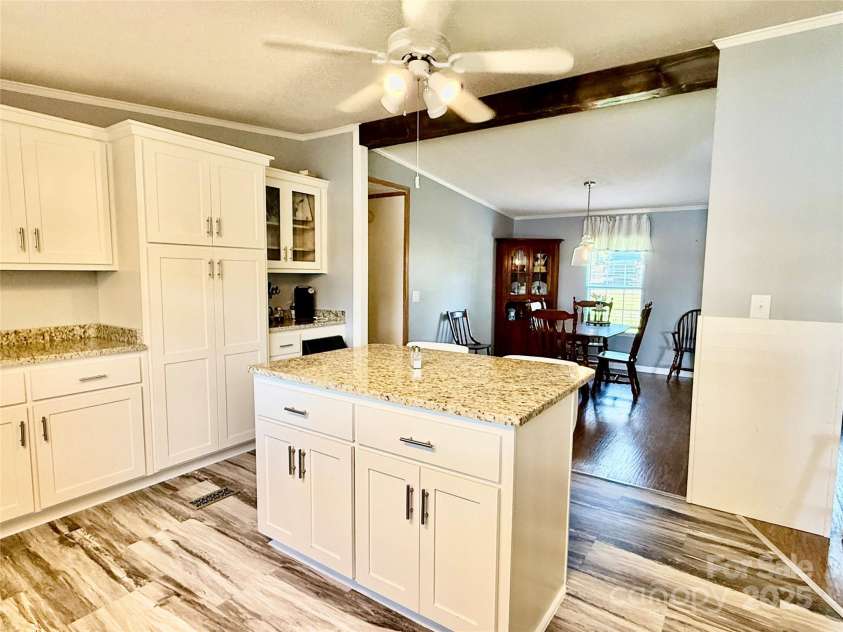 37 Suede Lane, Ridgeway, SC 29130.  MLS# CAR4249636, YatesRealty ID 8617. 