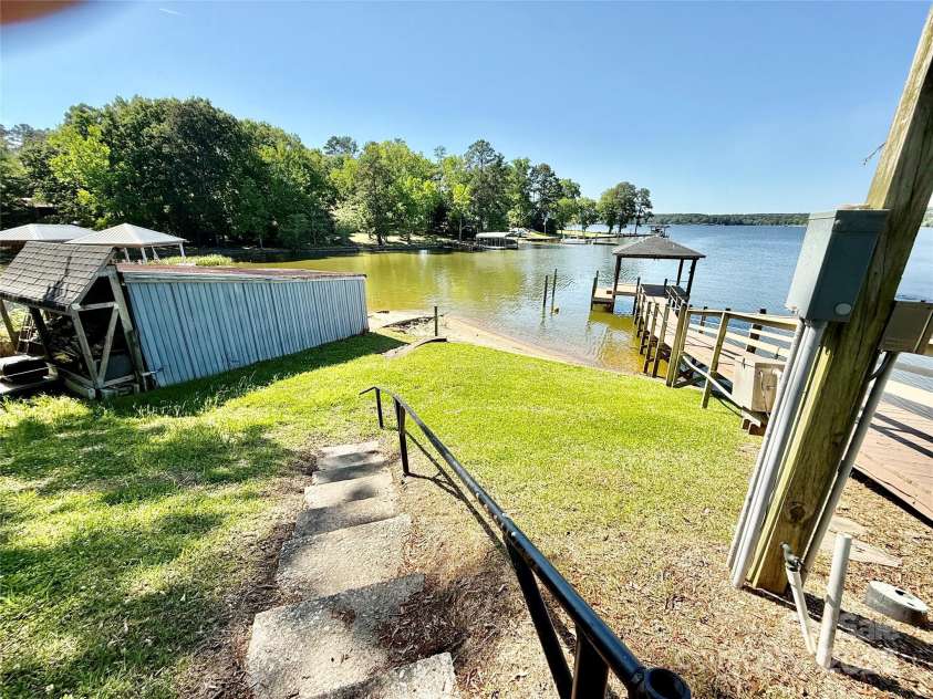 37 Suede Lane, Ridgeway, SC 29130.  MLS# CAR4249636, YatesRealty ID 8617. 