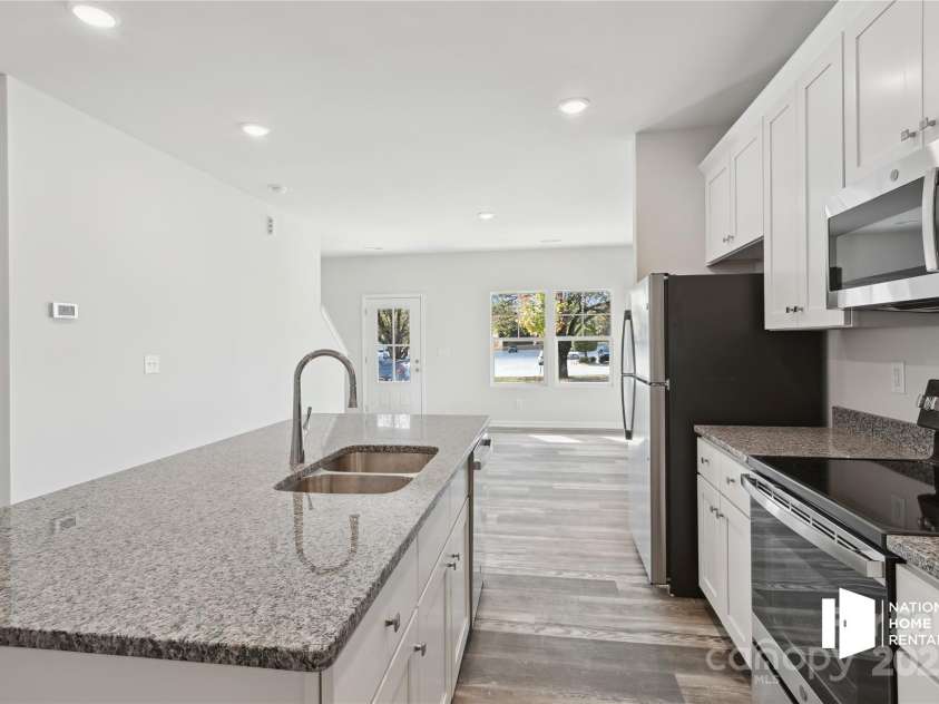 1211 Pine Street, Mooresville, NC 28115.  MLS# CAR4224195, YatesRealty ID 8618. Kitchen