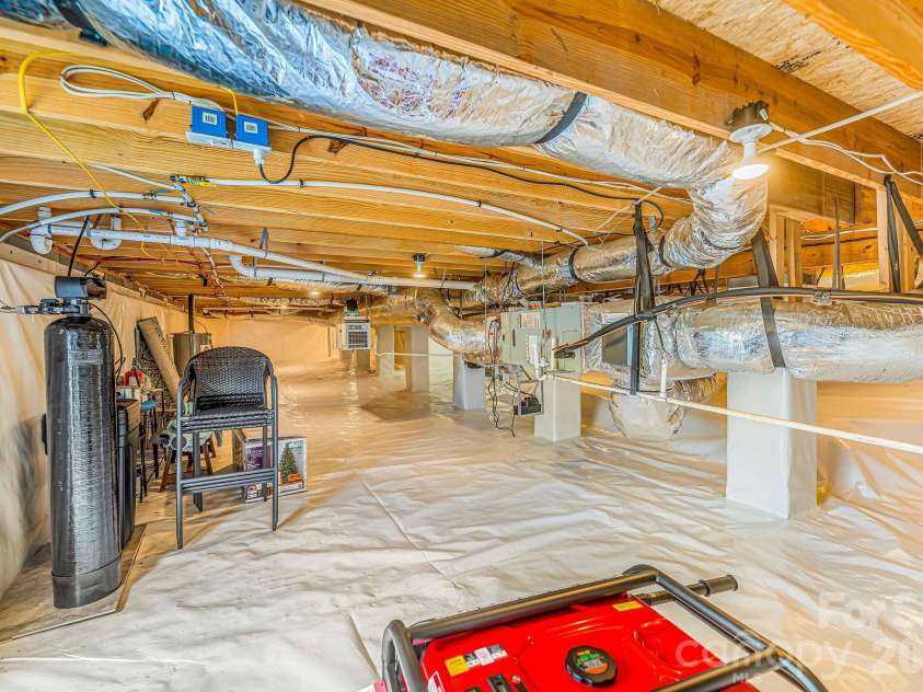 223 Reilly Drive, Leicester, NC 28748.  MLS# CAR4353690, YatesRealty ID 8619. Best crawlspace ever!