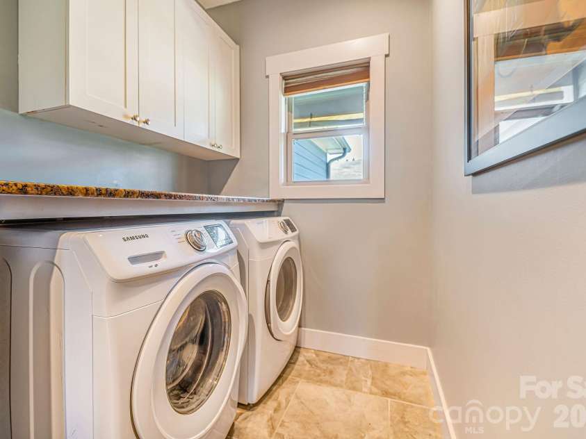 223 Reilly Drive, Leicester, NC 28748.  MLS# CAR4353690, YatesRealty ID 8619. Laundry on main level.