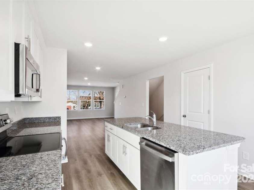 225 Kennerly Avenue, Mooresville, NC 28115.  MLS# CAR4222778, YatesRealty ID 8620. Kitchen