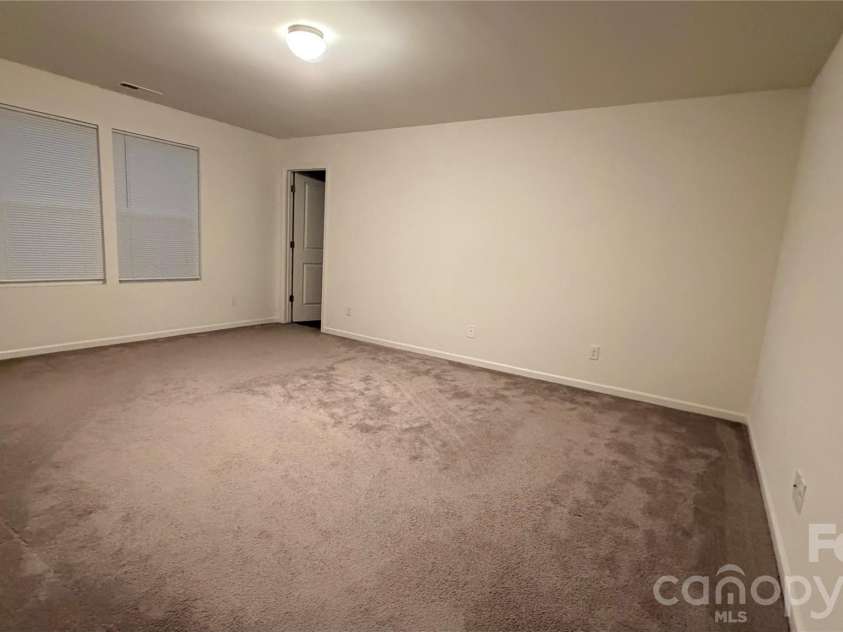 7209 Lenton Road, Charlotte, NC 28215.  MLS# CAR4349834, YatesRealty ID 8620. 