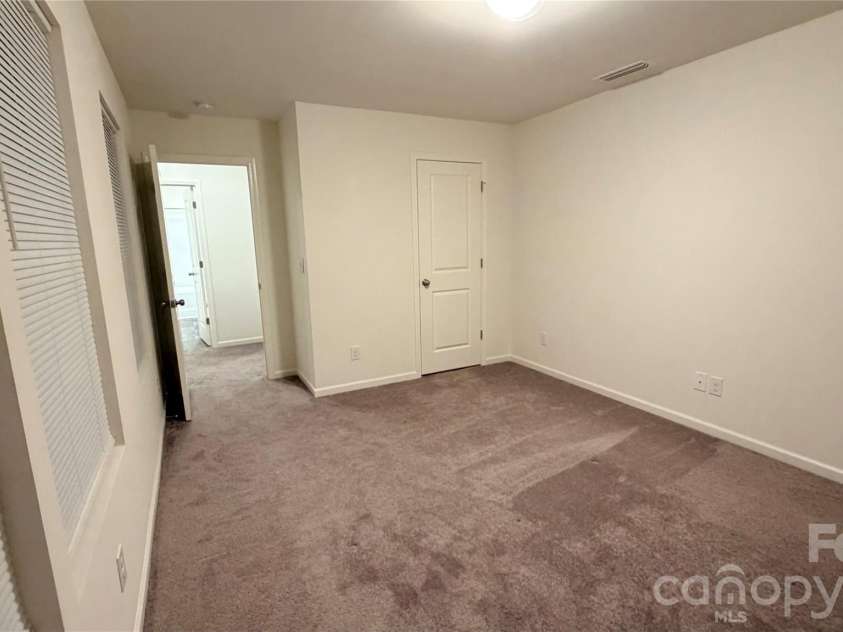 7209 Lenton Road, Charlotte, NC 28215.  MLS# CAR4349834, YatesRealty ID 8620. 