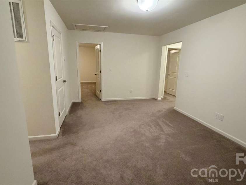 7209 Lenton Road, Charlotte, NC 28215.  MLS# CAR4349834, YatesRealty ID 8620. 