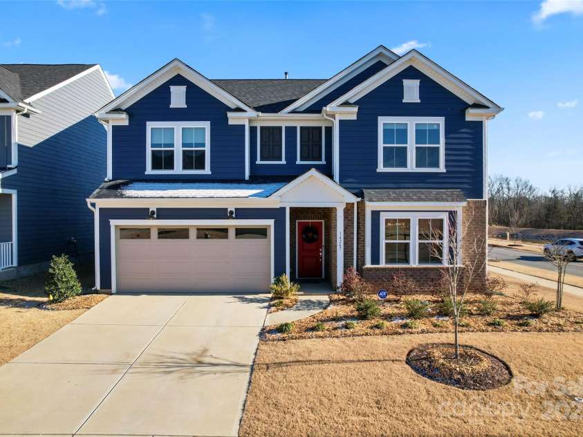 14247 Canemeadow Drive, Charlotte, NC 28278.  MLS# CAR4216217, YatesRealty ID 8621. 