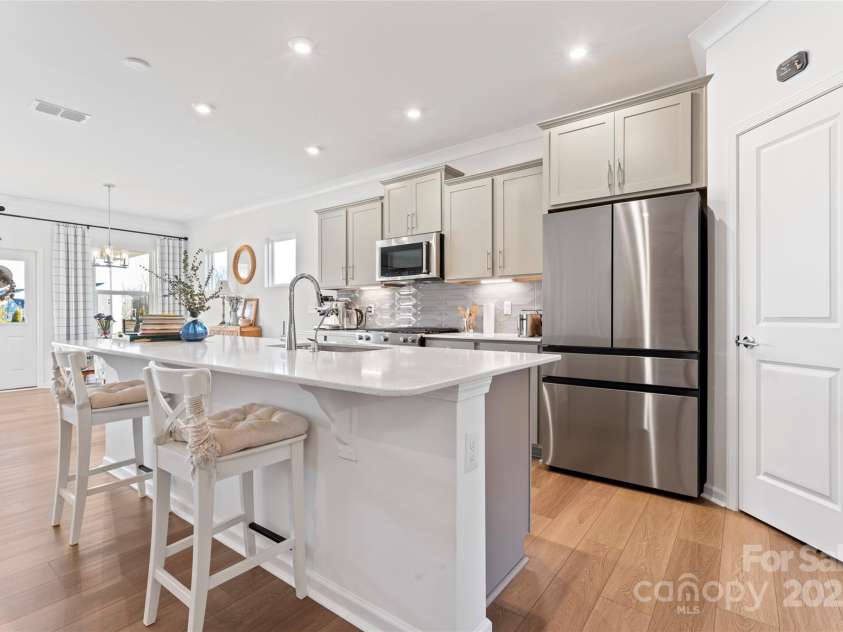 14247 Canemeadow Drive, Charlotte, NC 28278.  MLS# CAR4216217, YatesRealty ID 8621. 