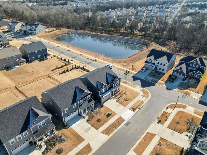 14247 Canemeadow Drive, Charlotte, NC 28278.  MLS# CAR4216217, YatesRealty ID 8621. 