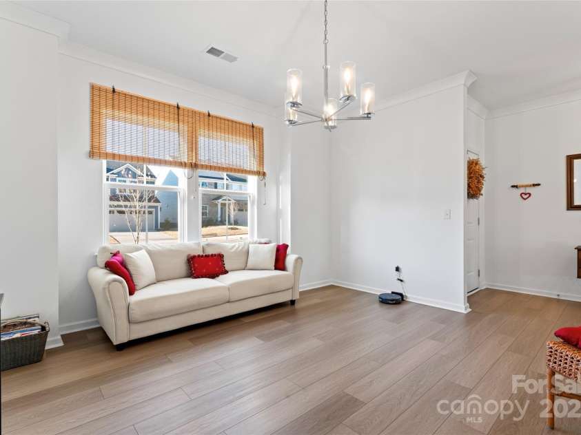 14247 Canemeadow Drive, Charlotte, NC 28278.  MLS# CAR4216217, YatesRealty ID 8621. Dining Room/Flex area