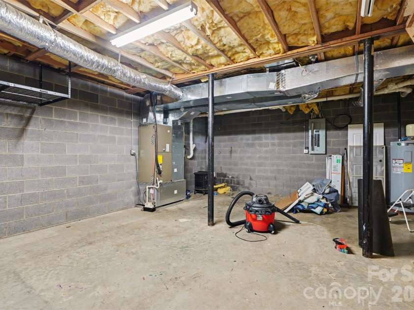 3301 Deal Mill Road, Hudson, NC 28638.  MLS# CAR4361758, YatesRealty ID 8621. 