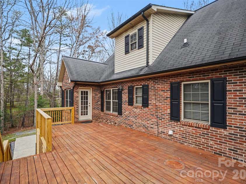 3301 Deal Mill Road, Hudson, NC 28638.  MLS# CAR4361758, YatesRealty ID 8621. 