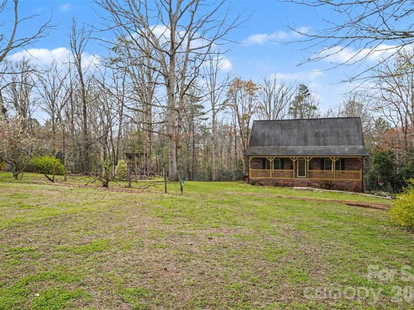 3301 Deal Mill Road, Hudson, NC 28638.  MLS# CAR4361758, YatesRealty ID 8621. 