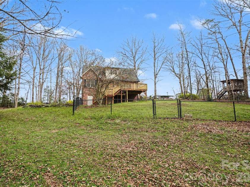 3301 Deal Mill Road, Hudson, NC 28638.  MLS# CAR4361758, YatesRealty ID 8621. 