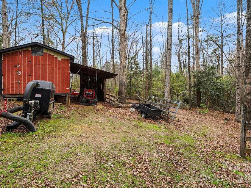 3301 Deal Mill Road, Hudson, NC 28638.  MLS# CAR4361758, YatesRealty ID 8621. 