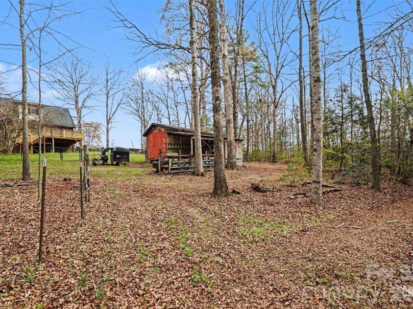 3301 Deal Mill Road, Hudson, NC 28638.  MLS# CAR4361758, YatesRealty ID 8621. 