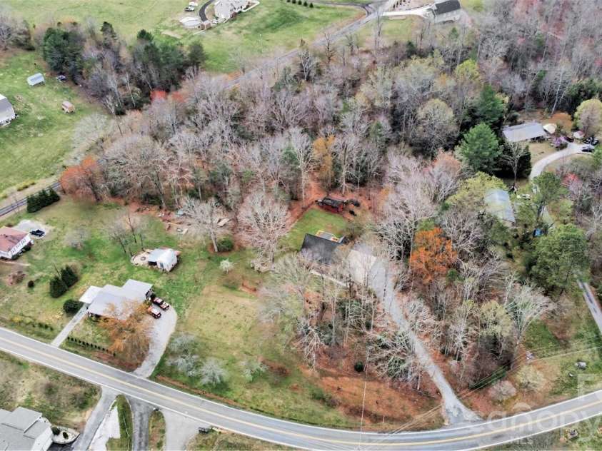 3301 Deal Mill Road, Hudson, NC 28638.  MLS# CAR4361758, YatesRealty ID 8621. 