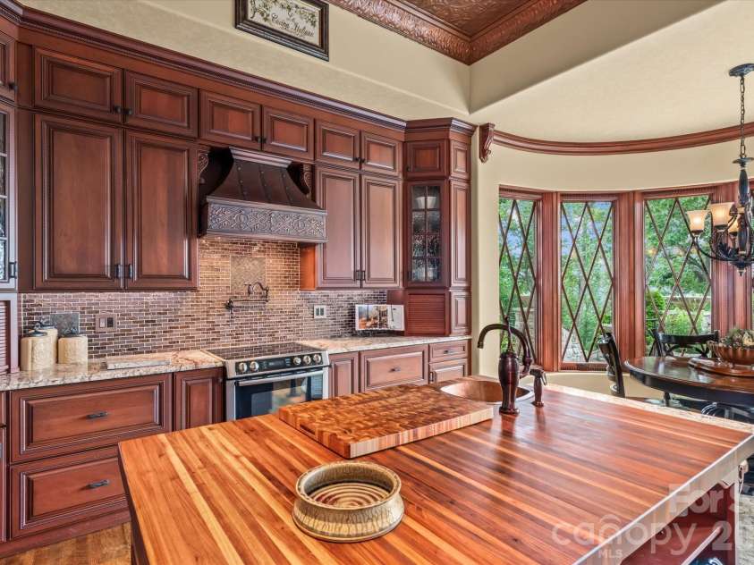530 Sierra Trace Road, Denton, NC 27239.  MLS# CAR4346447, YatesRealty ID 8622. 