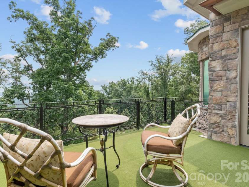 530 Sierra Trace Road, Denton, NC 27239.  MLS# CAR4346447, YatesRealty ID 8622. 