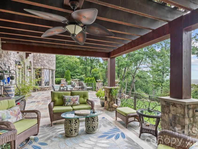530 Sierra Trace Road, Denton, NC 27239.  MLS# CAR4346447, YatesRealty ID 8622. 