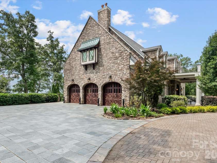 530 Sierra Trace Road, Denton, NC 27239.  MLS# CAR4346447, YatesRealty ID 8622. 