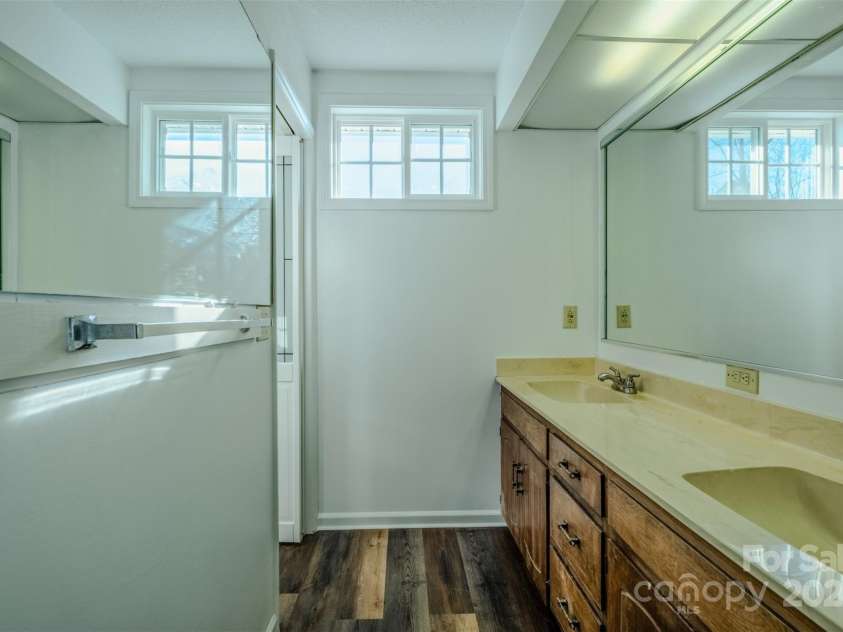 1215 Juniper Street, Salisbury, NC 28146.  MLS# CAR4329687, YatesRealty ID 8623. Ensuite Primary Bath