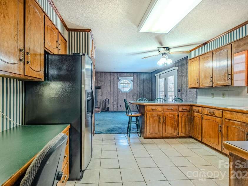 1215 Juniper Street, Salisbury, NC 28146.  MLS# CAR4329687, YatesRealty ID 8623. Kitchen