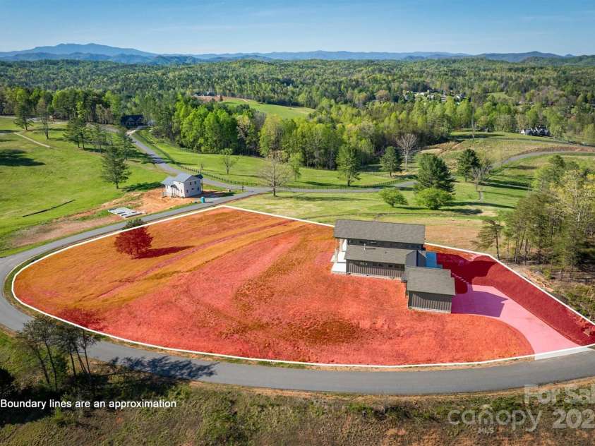 2013 Hitching Post Trail, Lenoir, NC 28645.  MLS# CAR4239009, YatesRealty ID 8624. 