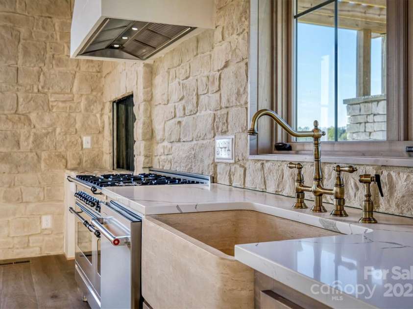 2013 Hitching Post Trail, Lenoir, NC 28645.  MLS# CAR4239009, YatesRealty ID 8624. 