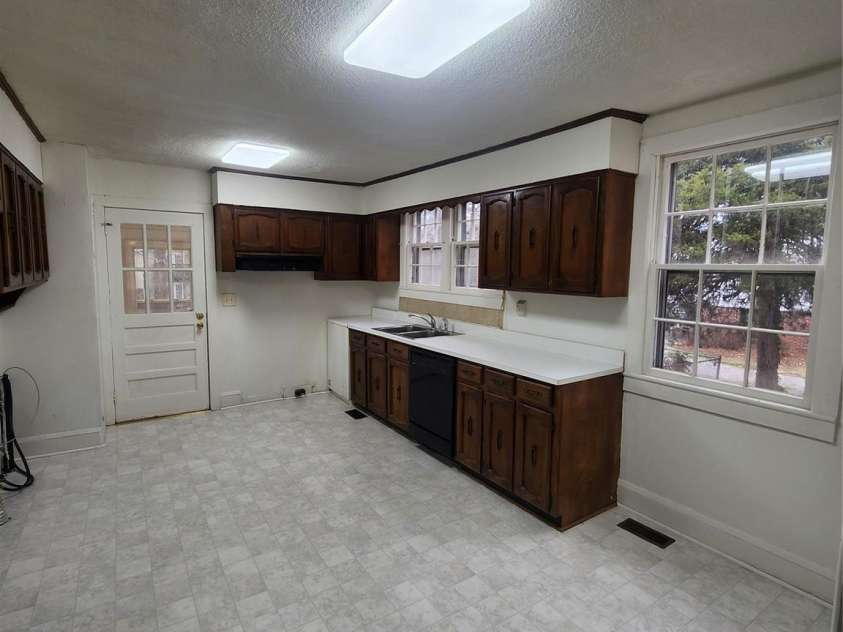 305 Louise Avenue, Rockingham, NC 28379.  MLS# CAR4231078, YatesRealty ID 8625. Kitchen/Dining