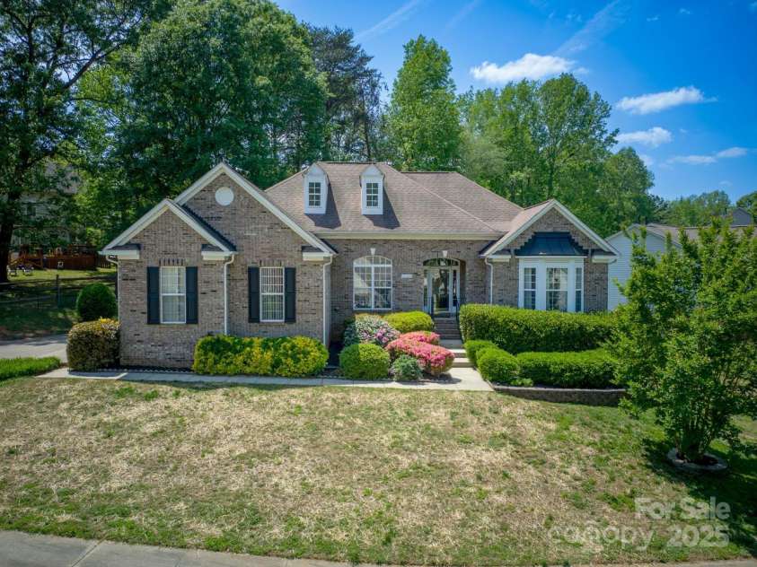 13316 Alex Mill Drive, Pineville, NC 28134.  MLS# CAR4248884, YatesRealty ID 8626. 