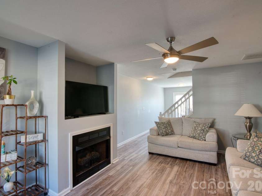 429 Wiltshire Circle, Fletcher, NC 28732.  MLS# CAR4335000, YatesRealty ID 8626. 