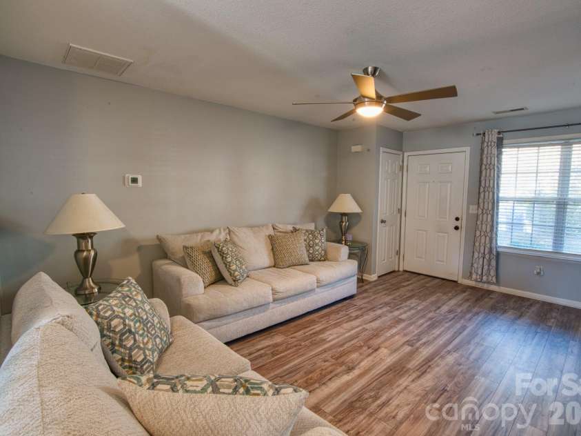 429 Wiltshire Circle, Fletcher, NC 28732.  MLS# CAR4335000, YatesRealty ID 8626. 
