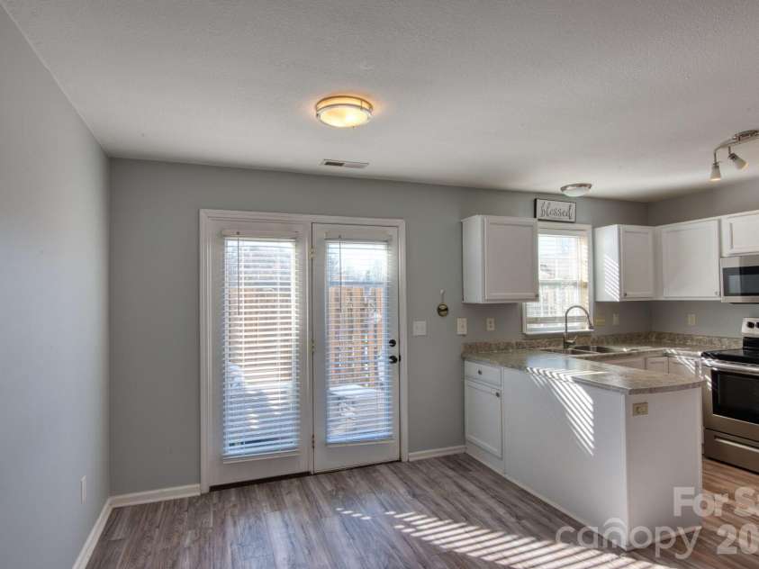 429 Wiltshire Circle, Fletcher, NC 28732.  MLS# CAR4335000, YatesRealty ID 8626. 
