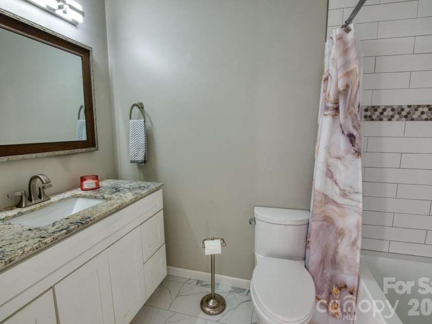 429 Wiltshire Circle, Fletcher, NC 28732.  MLS# CAR4335000, YatesRealty ID 8626. 