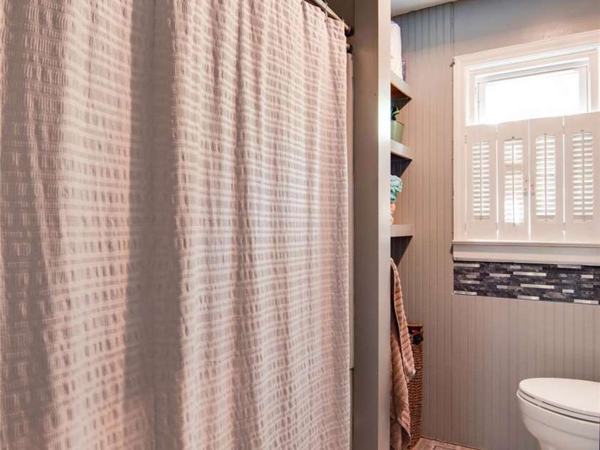 372 Hendrick Road, Mooresboro, NC 28114.  MLS# CAR4249025, YatesRealty ID 8627. 