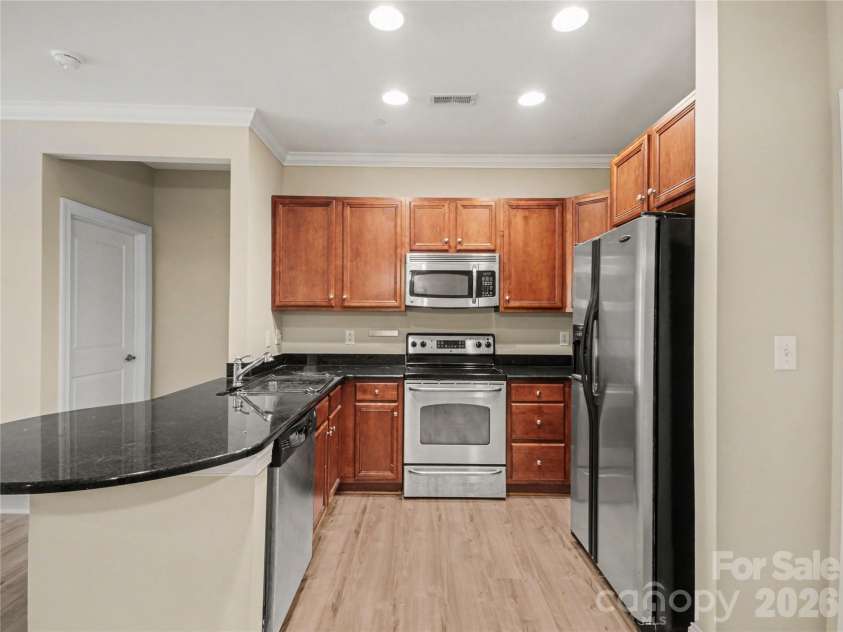 518 Clarice Avenue, Charlotte, NC 28204.  MLS# CAR4370259, YatesRealty ID 8627. 