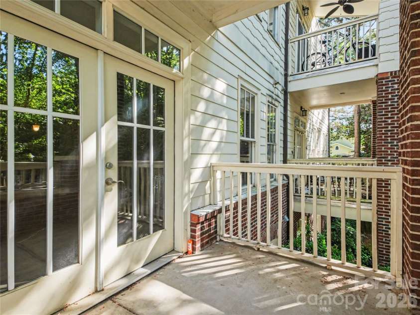 518 Clarice Avenue, Charlotte, NC 28204.  MLS# CAR4370259, YatesRealty ID 8627. 