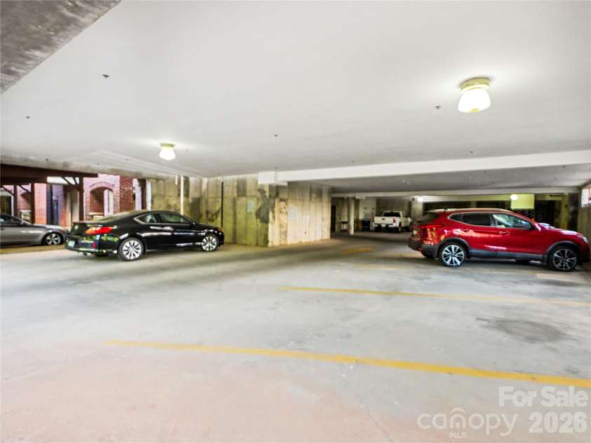 518 Clarice Avenue, Charlotte, NC 28204.  MLS# CAR4370259, YatesRealty ID 8627. 
