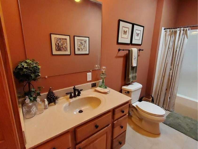 1795 NC Hwy 108 Highway, Columbus, NC 28722.  MLS# CAR3865742, YatesRealty ID 863. BATHROOM #2~