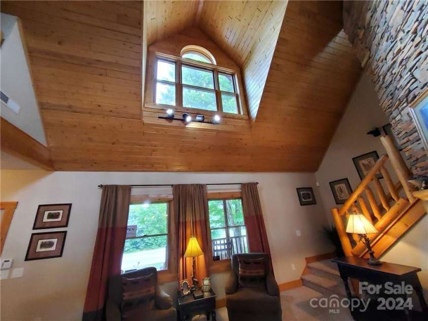 1795 NC Hwy 108 Highway, Columbus, NC 28722.  MLS# CAR3865742, YatesRealty ID 863. LOTS OF NATURAL LIGHT~