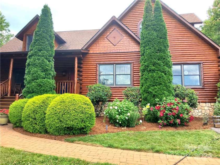 1795 NC Hwy 108 Highway, Columbus, NC 28722.  MLS# CAR3865742, YatesRealty ID 863. WELCOME HOME~